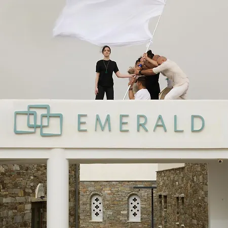 Aparthotel Emerald Tinos 4*