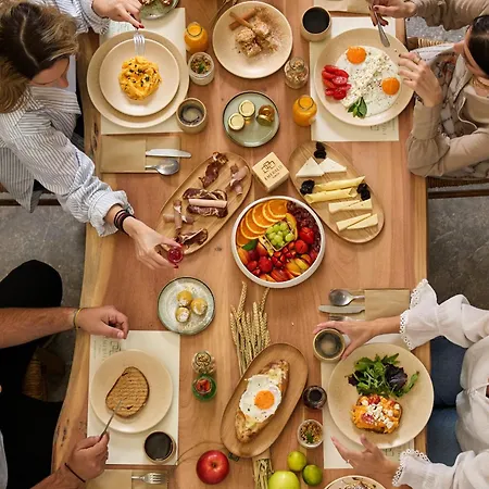 Emerald Tinos Aparthotel 4*