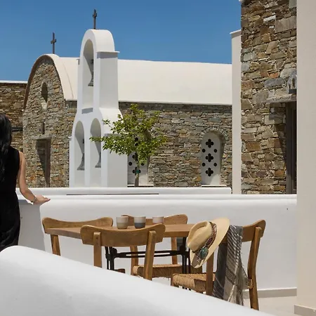Emerald Tinos 4*