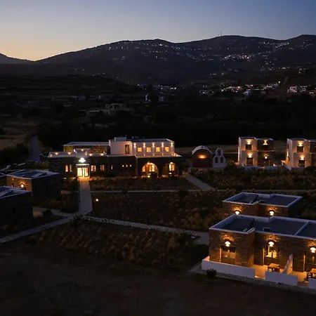 Ξενοδοχείο με διαμερίσματα Emerald Tinos